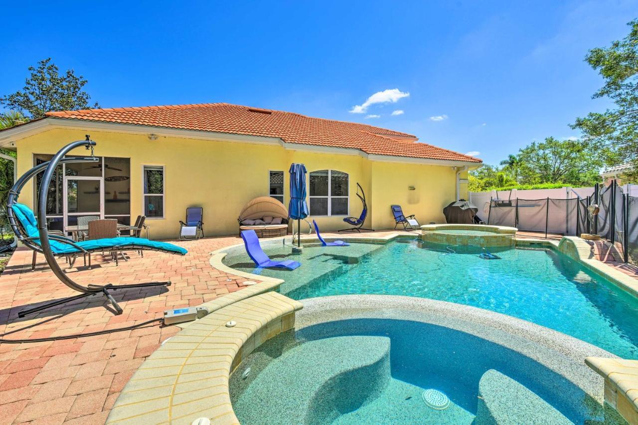 הוילה Sun-Soaked Sarasota Oasis With Pool And Hot Tub! מראה חיצוני תמונה