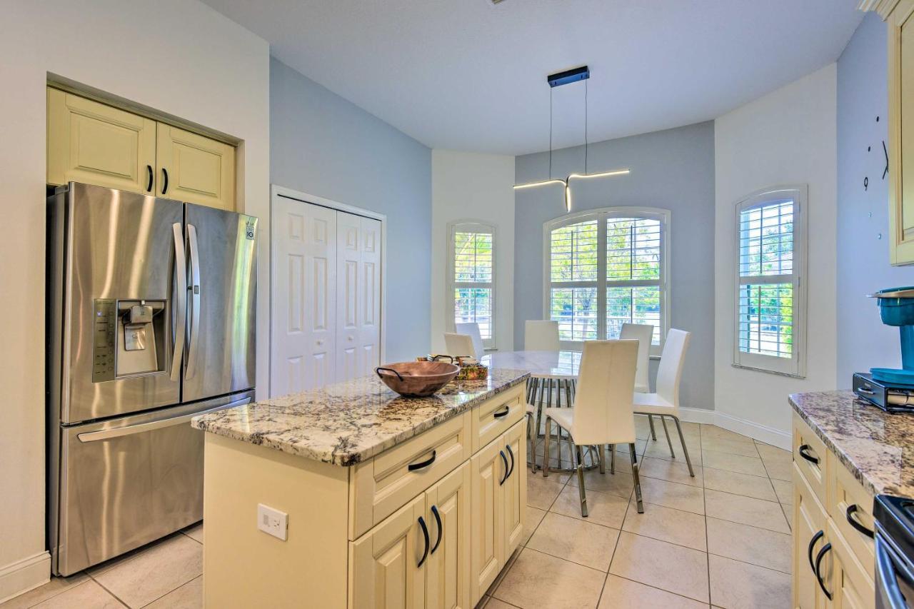 הוילה Sun-Soaked Sarasota Oasis With Pool And Hot Tub! מראה חיצוני תמונה