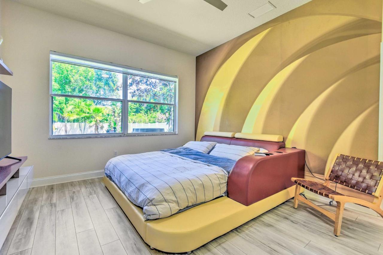 הוילה Sun-Soaked Sarasota Oasis With Pool And Hot Tub! מראה חיצוני תמונה